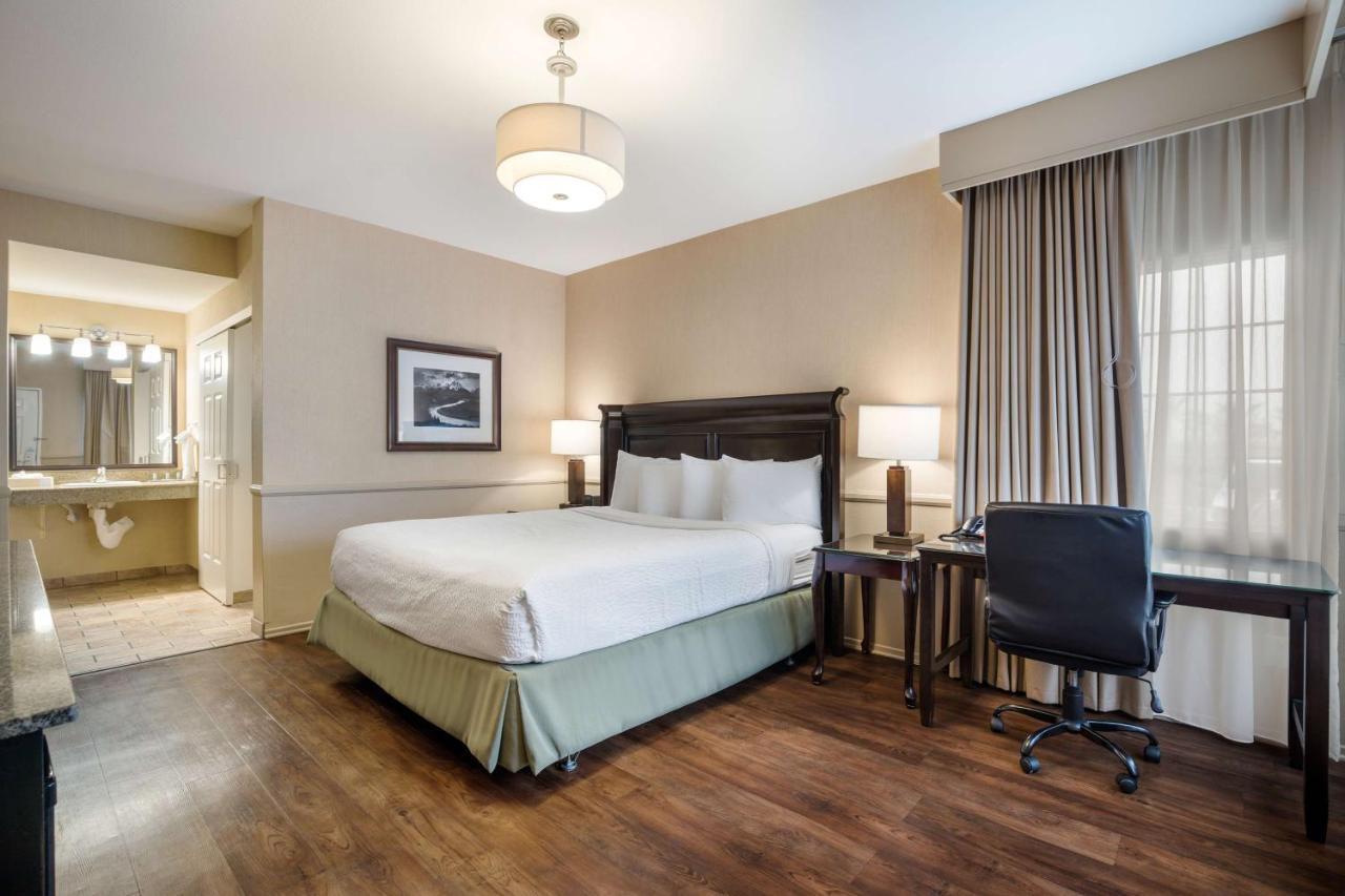 Best Western Corona Hotel & Suites Εξωτερικό φωτογραφία