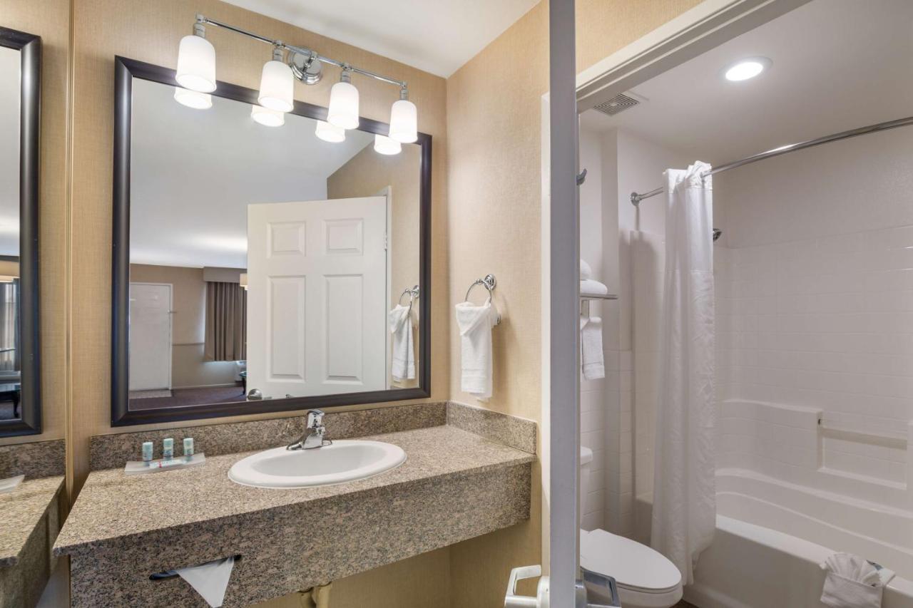 Best Western Corona Hotel & Suites Εξωτερικό φωτογραφία